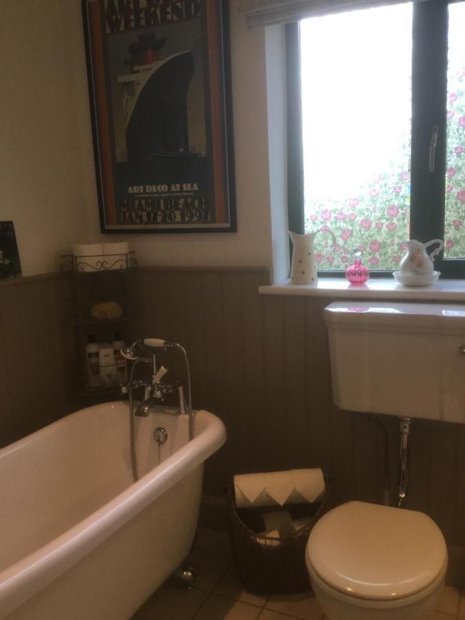 Tullybeggs B&B Clifden Bagian luar foto
